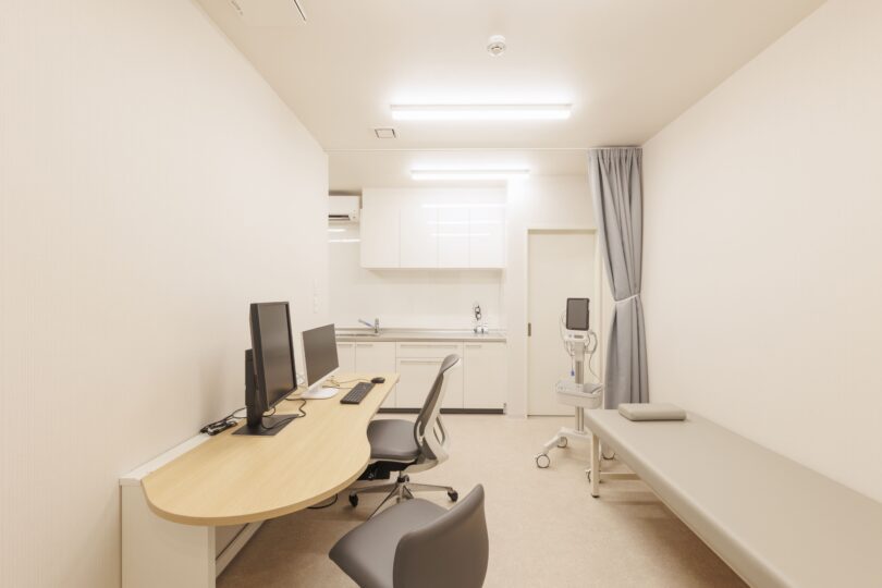 あべとも内科消化器クリニックスライド01