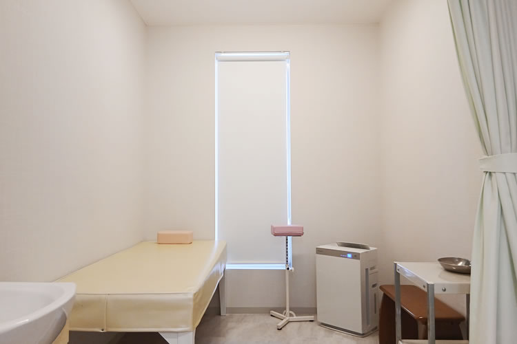 うした東内科クリニックスライド01